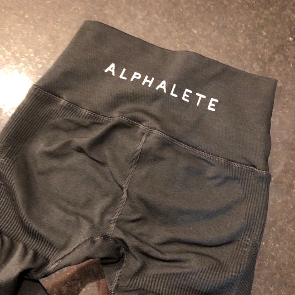 Alphalete Black Aero Leggings. XS
